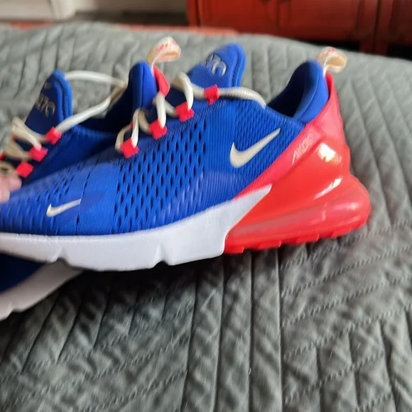 Nike Blue and Red Athletic Sneakers - Picture 2 of 4